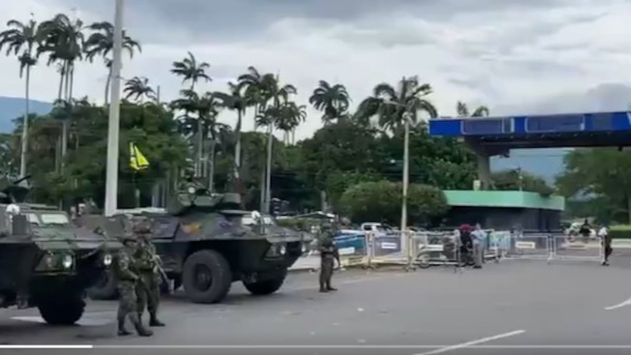 Colombia envío tropas a las fronteras con Venezuela.