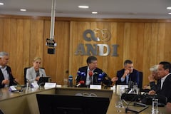 Líderes gremiales de Colombia y Ecuador se reunieron para buscar una salida a la crisis arancelaria entre los dos países.