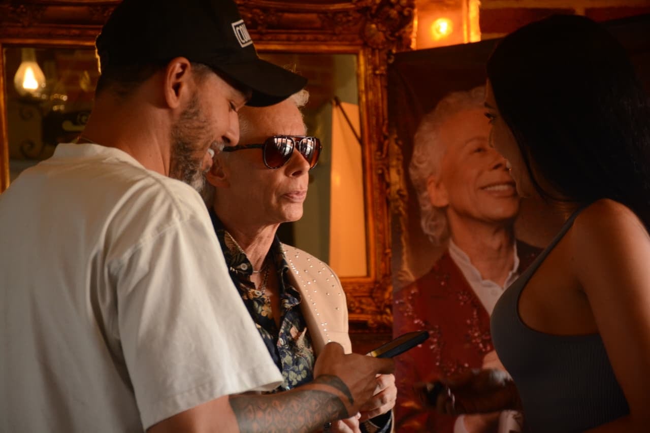 Galy Galiano es muy riguroso con su alimentación. Sigue una dieta saludable, no fuma y no bebe licor.