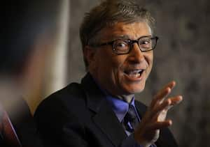 Bill Gates ha pronosticado que la inteligencia artificial transformará el mercado laboral, dejando solo tres sectores laborales inmunes a su avance.