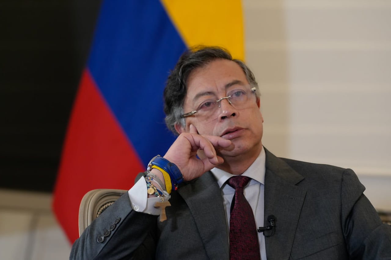 El presidente Gustavo Petro lanzó una delicada alerta que afecta a uno de sus funcionarios.