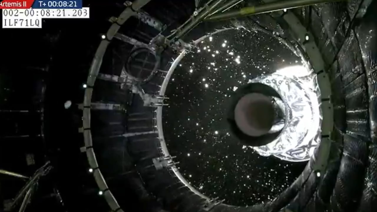 El viaje hacia la Luna sigue en marcha después de que Artemis II ejecutara con éxito la separación de la nave.