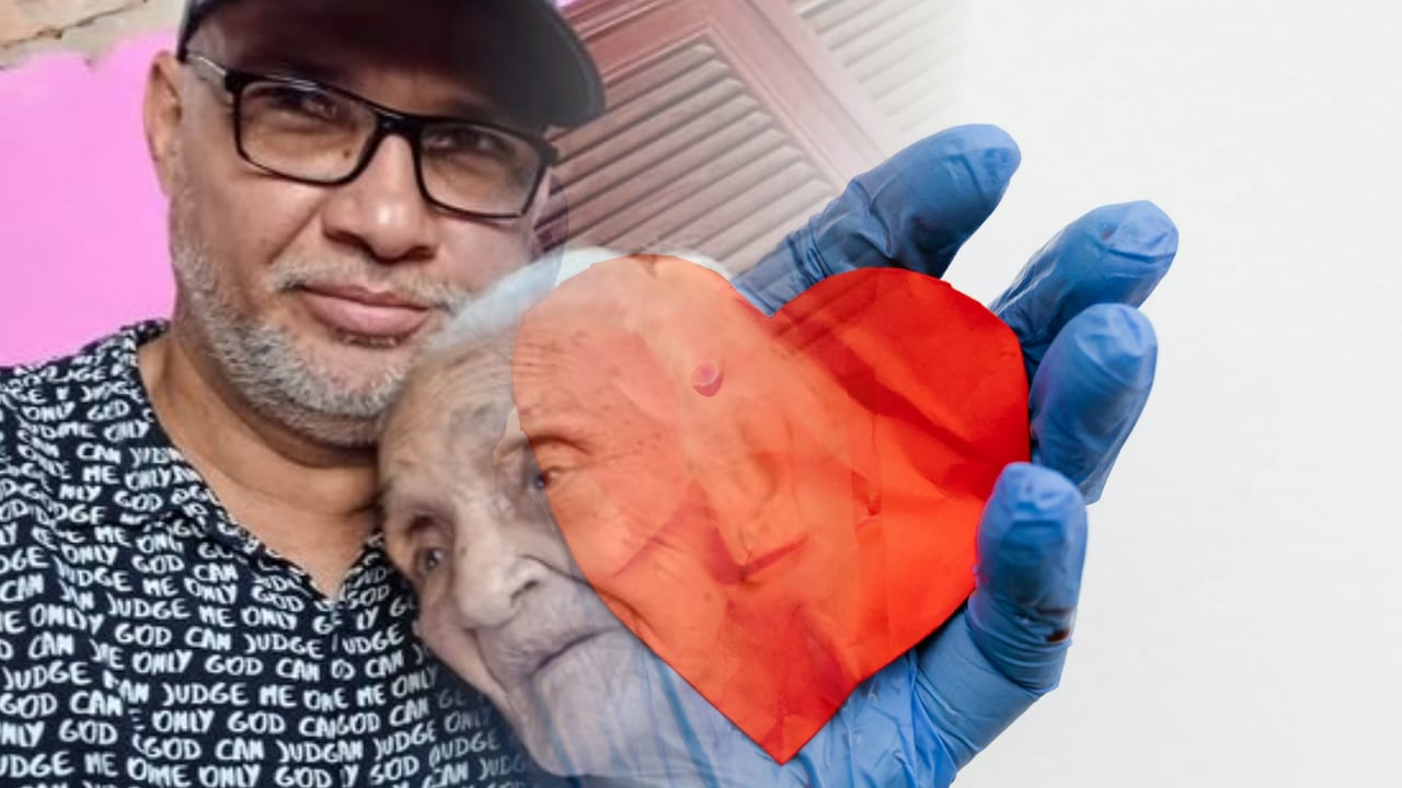 Luis Carlos Mejía, de 53 años, se quedó solo a cargo de su madre de 97 años con demencia senil.