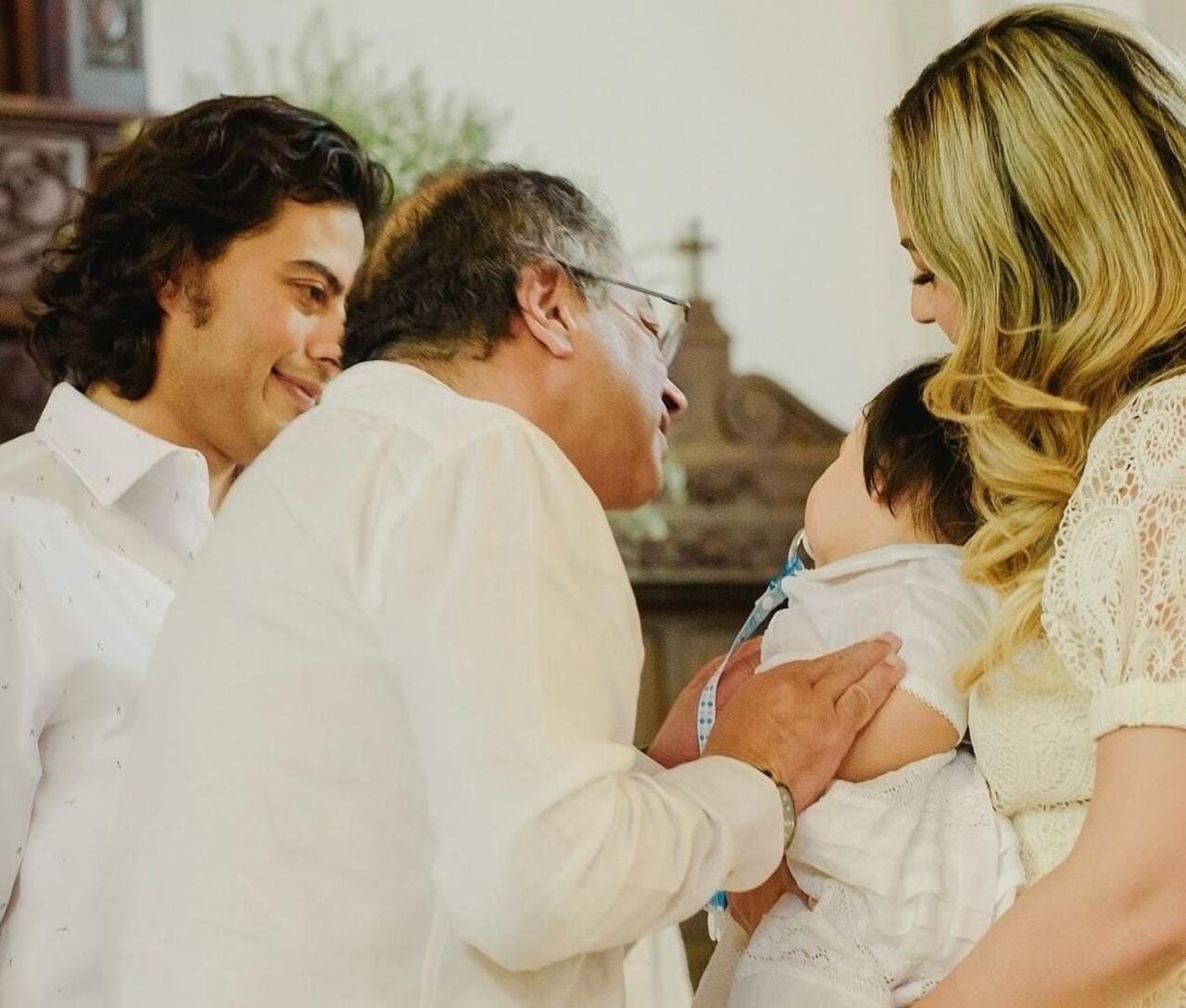 La familia se encontró para el bautizo de Luka Samuel Petro.