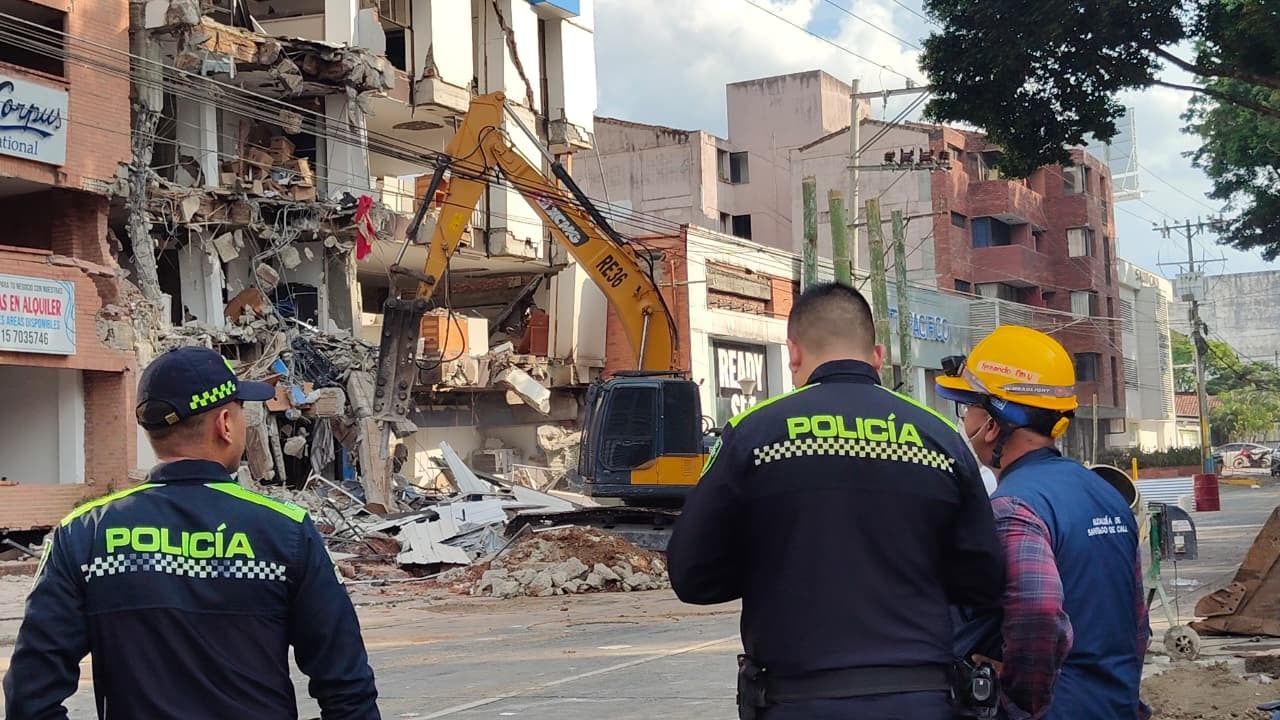 Demolición edificios en el barrio Los Cámbulos