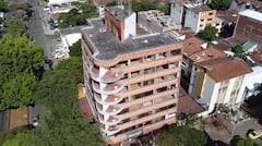 El edificio Arábico, ubicado en el cruce de la Calle 5 con Carrera 66, ha sido despojado de sus estructuras metálicas, las cuales han sido hurtadas por habitantes de calle que ingresan a la edificación bajo posesión de la SAE.