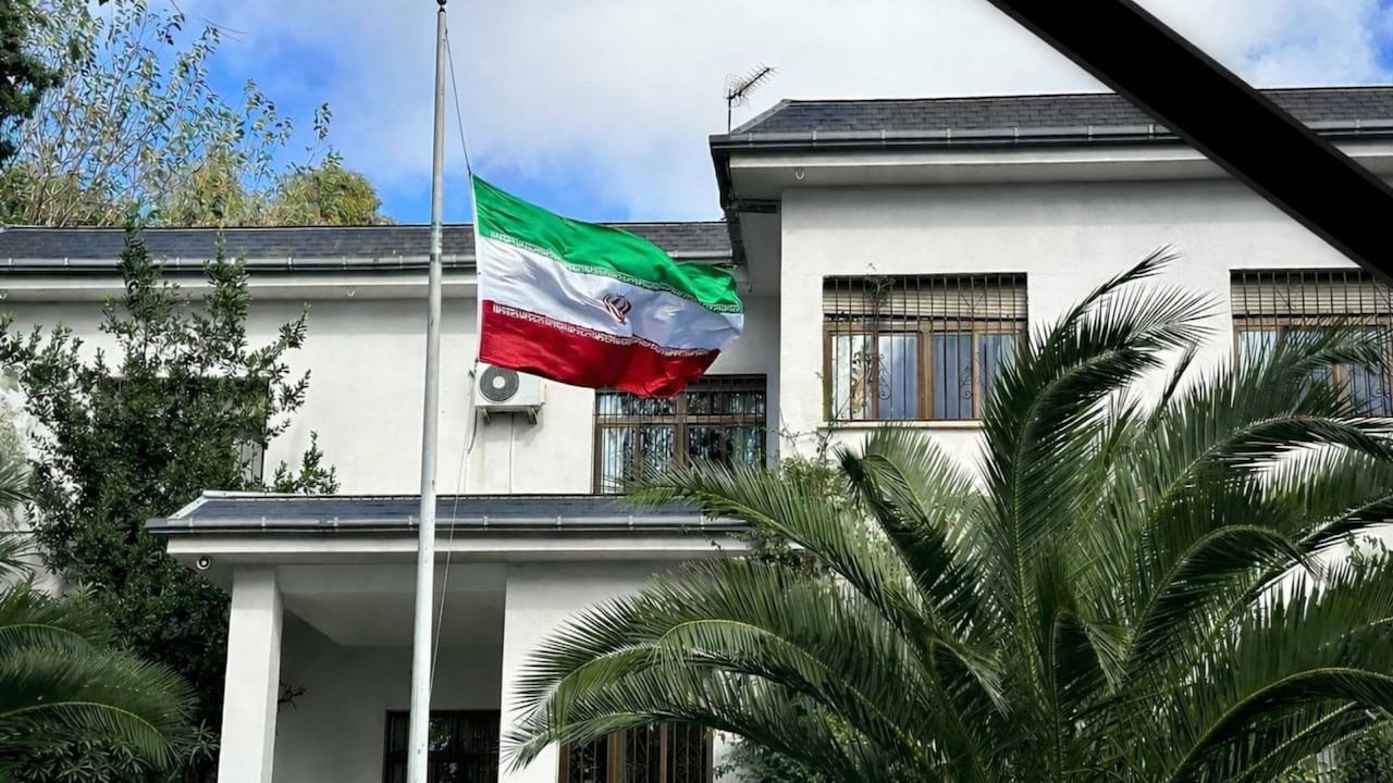 Tras 21 horas de diálogo en Islamabad, el primer intento de acuerdo entre Estados Unidos e Irán terminó sin resultados.