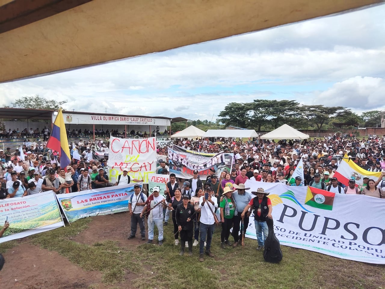 El pasado viernes 30 de enero, en El Bordo, El Patía, se adelantó una masiva movilización de campesinos cocaleros que se oponen a la fumigación con sustancias químicas.