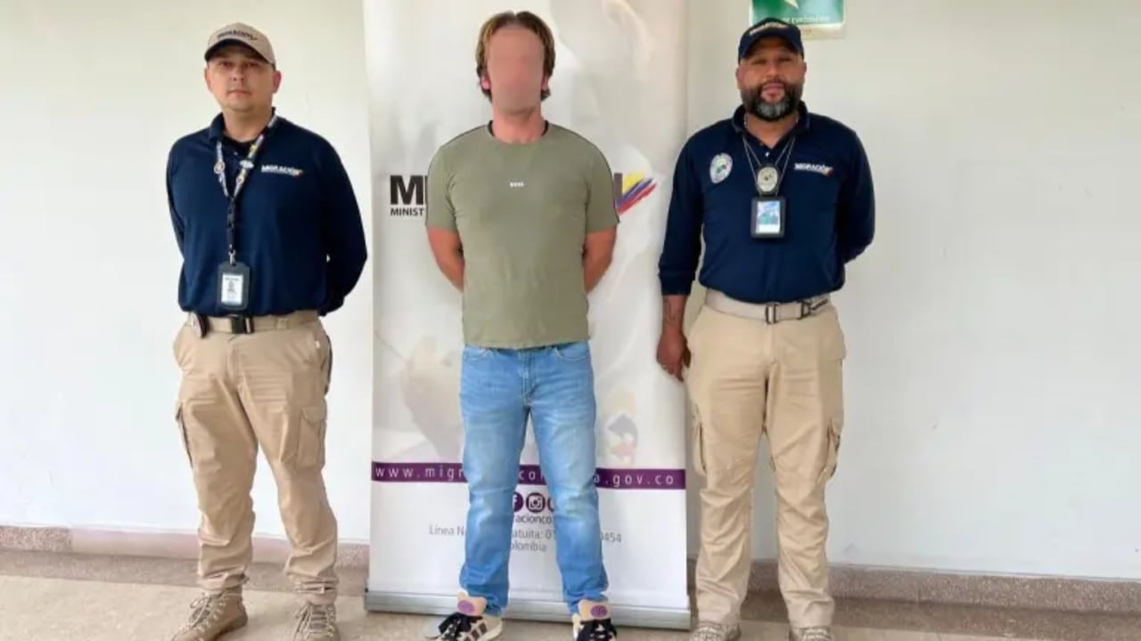 Un ciudadano estadounidense fue expulsado por Migración Colombia, tras intentar sobornar a funcionarios para impedir su captura.
