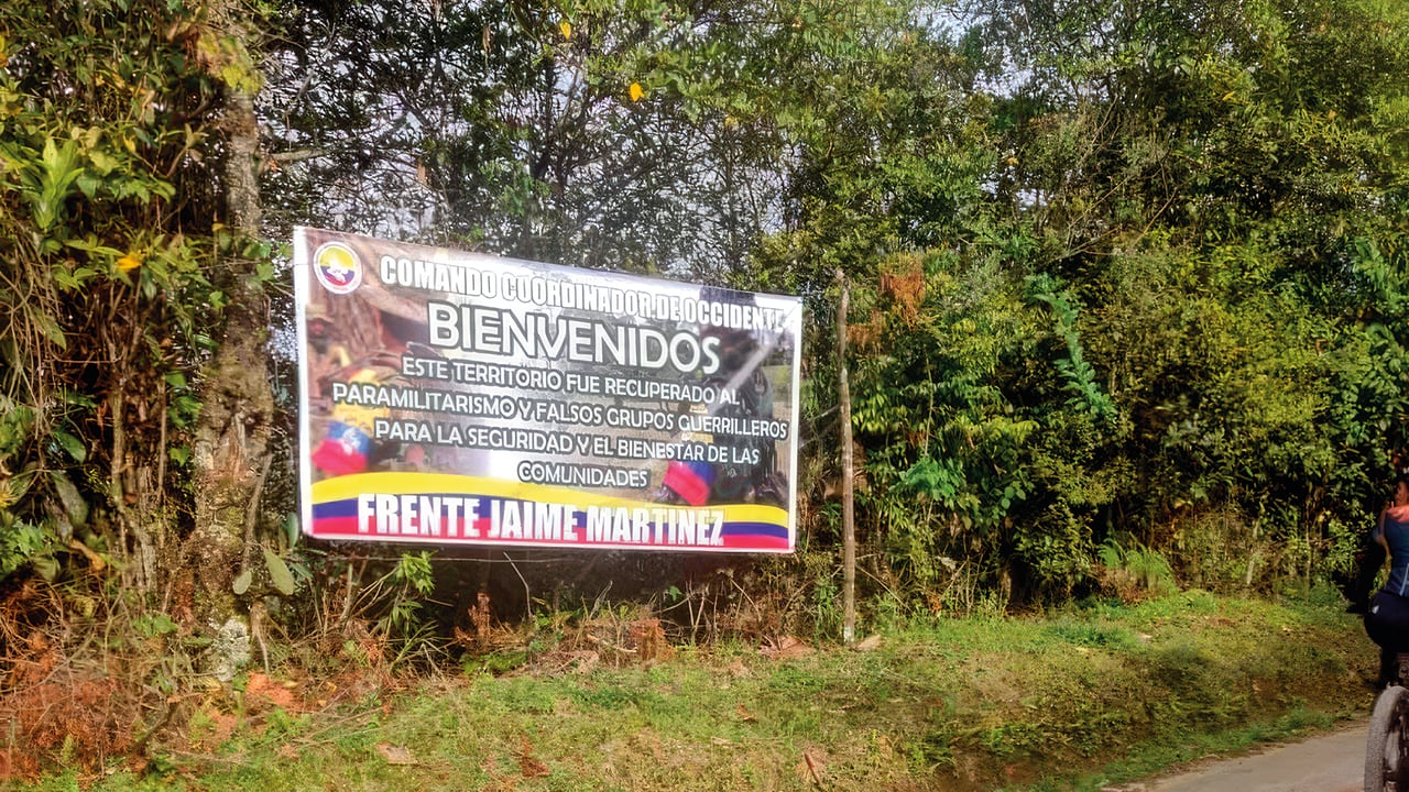 El cartel alusivo al ELN fue encontrado en zona rural del municipio de Jamundí.