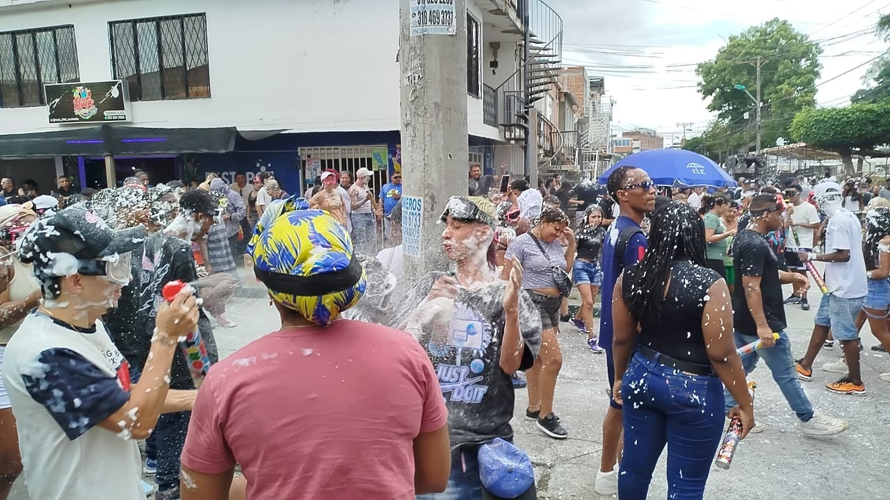 Con normalidad se desarrolla la popular verbena de Ulpiano Lloreda este miércoles, 1 de enero de 2025.