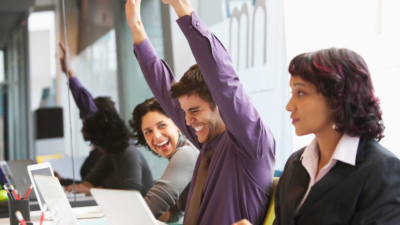 Empleo garantizado: empresas anuncian más de 1500 vacantes en feria de empleo en Bogotá.