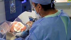 Equipos de diagnóstico y láser permiten procedimientos más precisos y amplían el perfil de pacientes que pueden ser intervenidos.