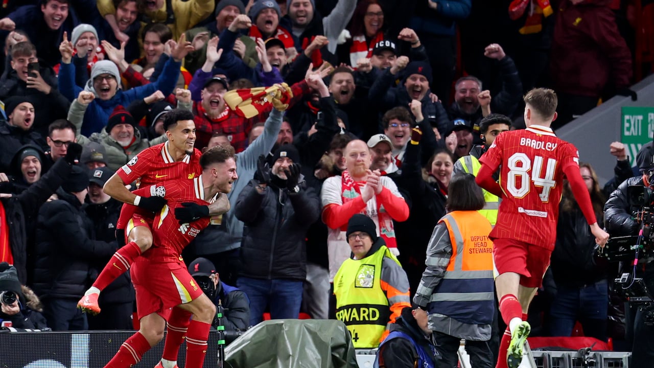 El conjunto inglés se impuso contra los españoles en Anfield.