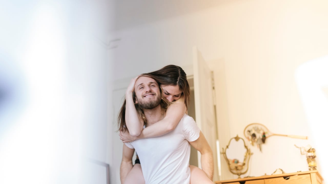 Durante la Temporada Leo 2024, el cosmos ofrece una energía especial que favorecerá a quienes buscan nuevas experiencias románticas. La influencia ardiente de Leo creará el ambiente perfecto para el florecimiento de nuevas relaciones amorosas.