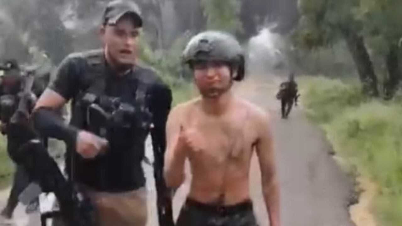 Este es el momento cuando el soldado profesional Víctor Hugo Yepes termina en poder de este grupo armado al margen de la ley.