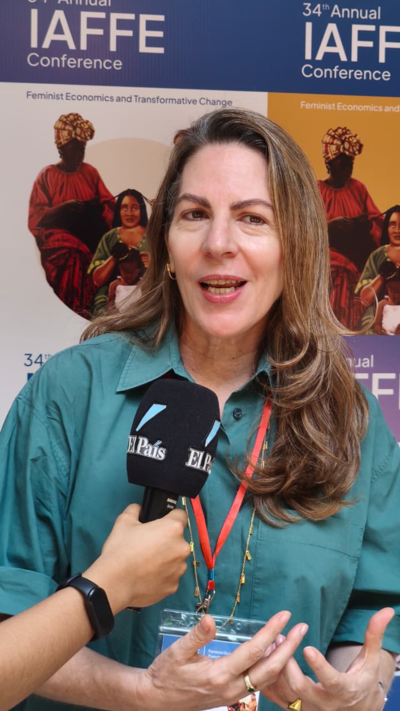 Daniela Konietzko, presidente de la Fundación WWB Colombia, destacó la importancia de que la investigación en economía feminista contribuya a la formulación de políticas públicas que ayuden a cerrar las brechas de género.