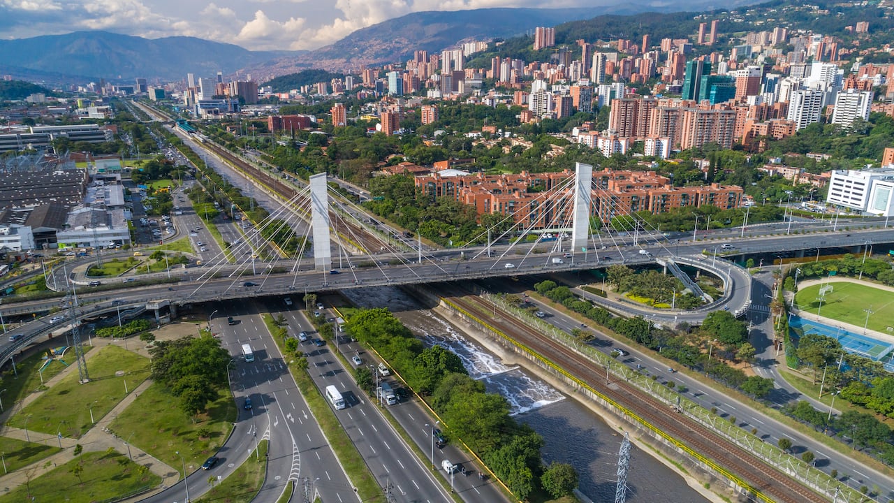 Con las estrategias de socialización que lidera el Área Metropolitana del Valle de Aburrá, se espera que las personas comprendan las variables ambientales y aprendan a identificar los riesgos presentes en el territorio, entre ellos la contaminación atmosférica.
