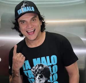 Silvestre Dangond estrena su álbum musical número 15 titulado Ta Malo, después de varios meses de pausa.