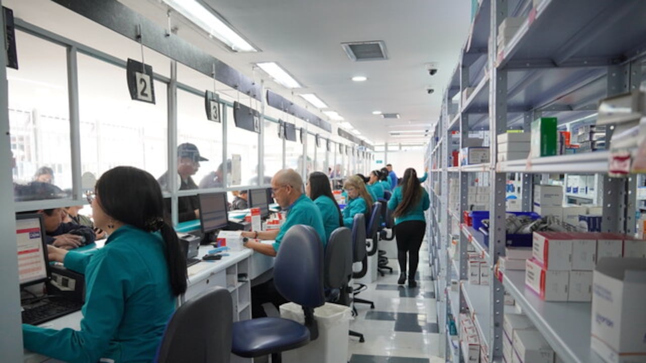 Supersalud realiza inspección en dispensario de Cafam en Bogotá. Fotografías cortesía Superintendencia Nacional de Salud.