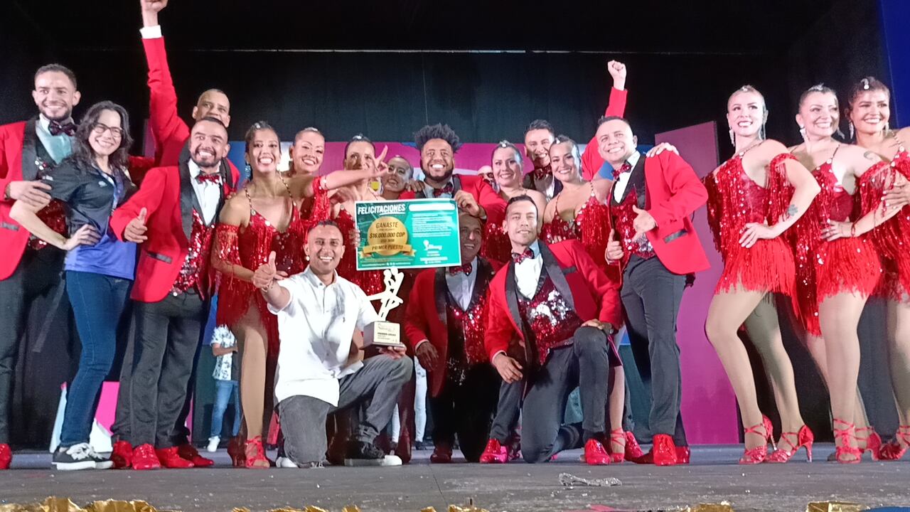 Los bailadores de Joy Dance ganaron en Estilo Caleño. Maicol Paredes y Daniela Zamora son los coreógrafos que los llevaron por el camino de la victoria en el Festival Mundial de Salsa 2023.