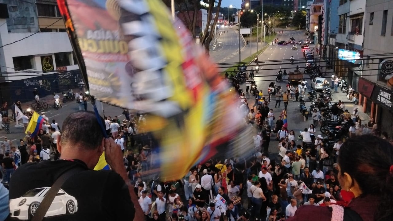 Esta es otra de las postales que se ven en la tarde de este 21 de junio en el centro de Cali.