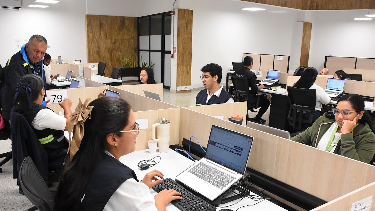 Entrevista Director y Feria de Servicios de la DIAN Seccional Cali.