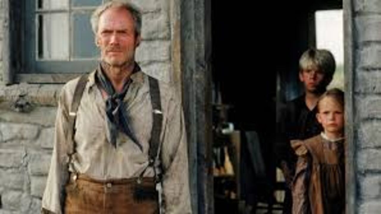 Eastwood pasó de protagonizar películas sobre el medio oeste a la dirección de dramas muy ponderados por la crítica.