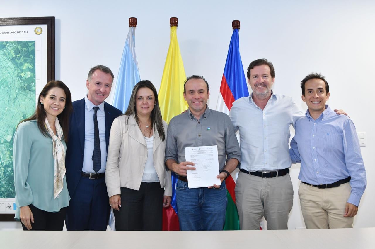 A través de una alianza estratégica entre la Alcaldía de Cali, la Universidad Icesi y la Fundación Rockefeller, se ha formalizado el uso de Dengue.IA.