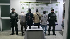 La Policía interceptó el vehículo en el corredor Mediacanoa -La Virginia y halló celulares reportados.