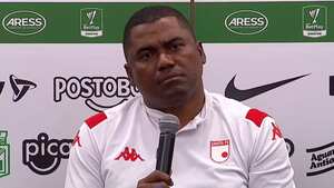 Hubert Bodhert terminó muy molesto por el nivel del equipo.