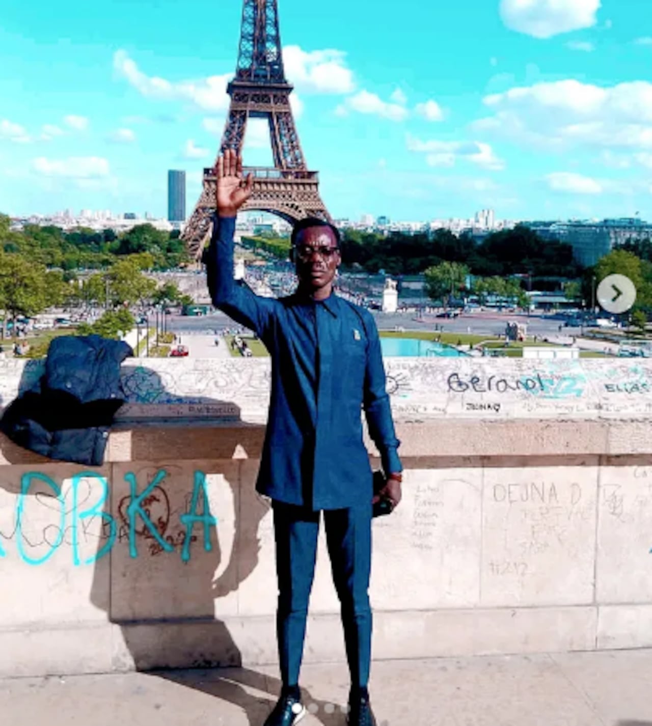 Michel Kuka Mboladinga, conocido como Lumumba Vea, se convirtió en una de las figuras más llamativas de la afición de RD Congo en el Mundial 2026.