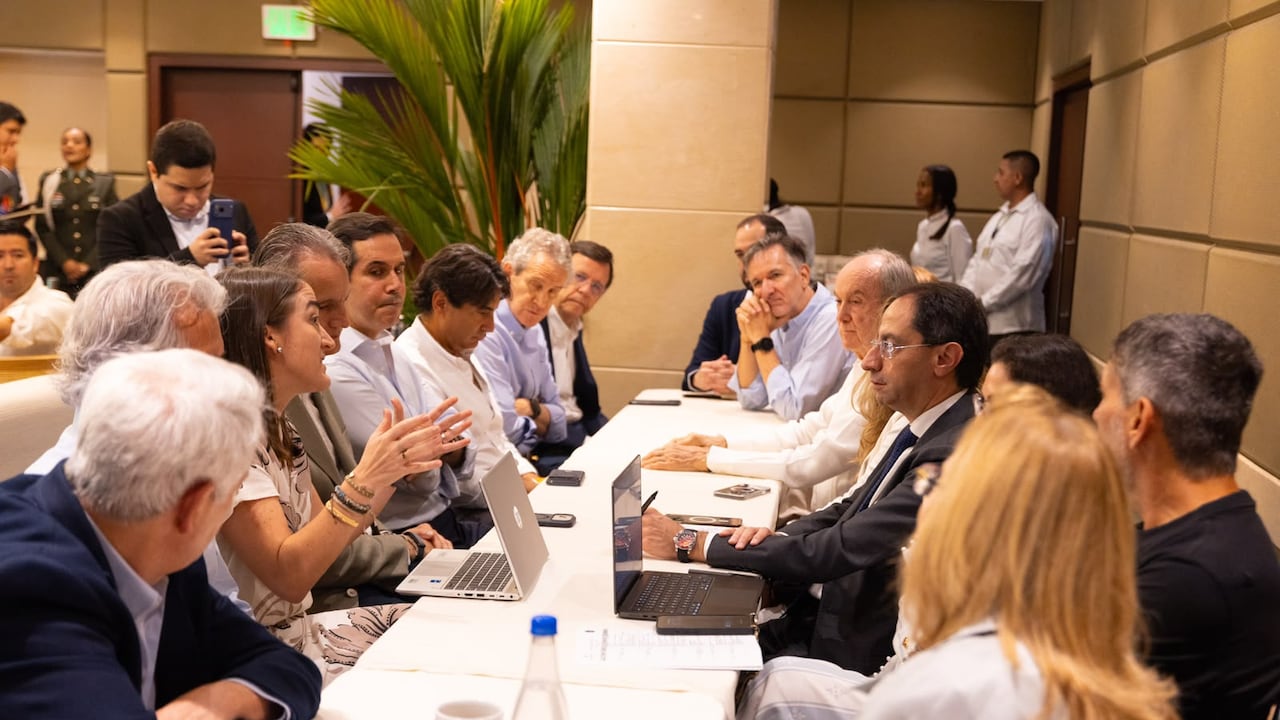 Durante el encuentro se revisaron proyectos estratégicos para impulsar el desarrollo del Valle y la región Pacífico.