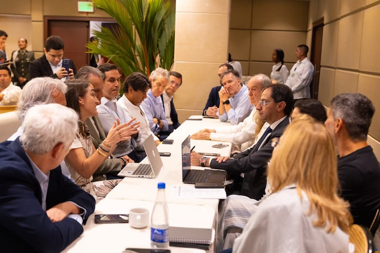 Durante el encuentro se revisaron proyectos estratégicos para impulsar el desarrollo del Valle y la región Pacífico.