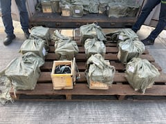 Golpe histórico al comercio ilegal de
mercurio líquido: La Policía Nacional
incauta 1,3 toneladas de mercurio en
el puerto de Cartagena