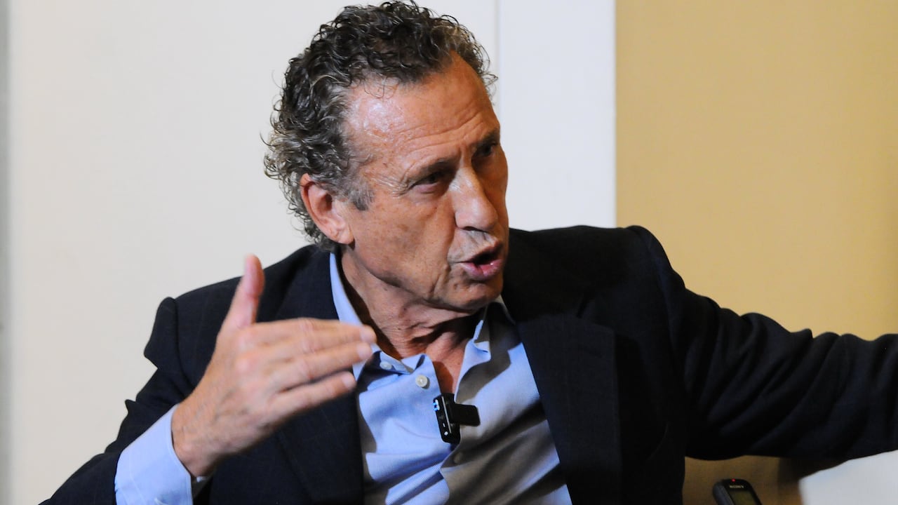 Deporte: Entrevista a Jorge Valdano, ex jugador de la selección de futbol de Argentina.