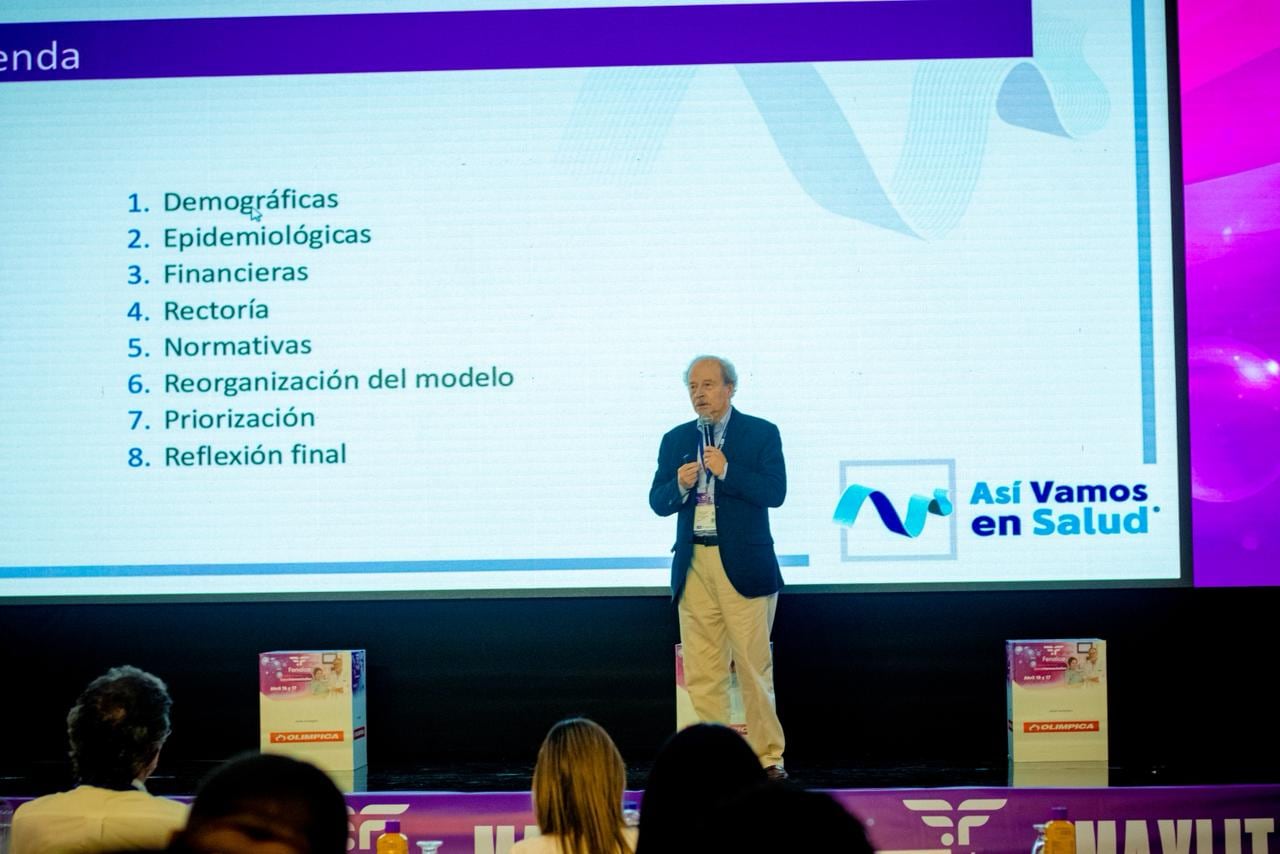 Augusto Galán Sarmiento, director del observatorio Así Vamos en Salud y exministro de Salud de Colombia.