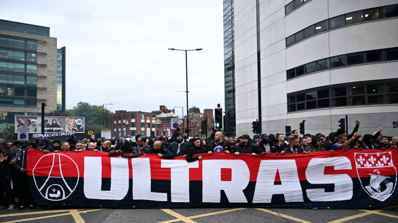 NEWCASTLE UPON TYNE, ENGLAND - OCTOBER 04: Fans of Paris Saint-Germain arrive outside the stadium prior to the UEFA Champions League match between Newcastle United FC and Paris Saint-Germain at St. James Park on October 04, 2023 in Newcastle upon Tyne, England. (Photo by Michael Regan/Getty Images)