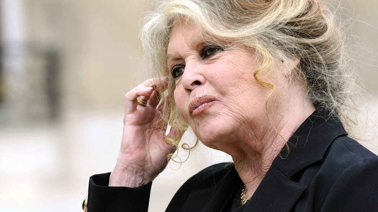 La protagonista de “Y Dios creó a la mujer” y “El desprecio” rodó medio centenar de películas, impuso un estilo de vestir simple y sensual, y forjó la leyenda de Saint-Tropez, en Francia, y de Buzios, en Brasil.