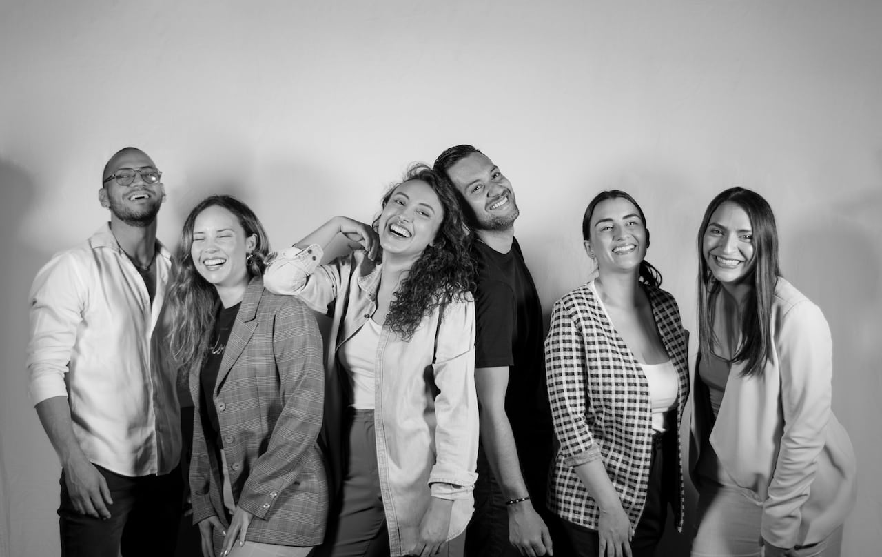 Equipo humano de Almia, el núcleo detrás del acompañamiento personalizado que impulsa la empleabilidad con apoyo de inteligencia artificial.