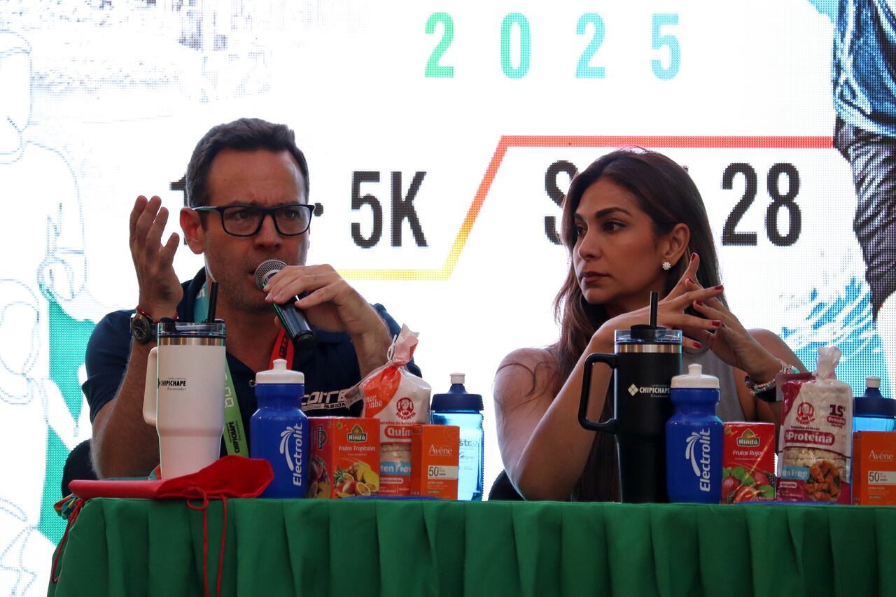 Bibiana Barakat junto con Juan Fernando Campo, quien lidera desde Corre Pasión, la logística de la carrera con un recorrido urbano que conecta norte y oeste de la ciudad.