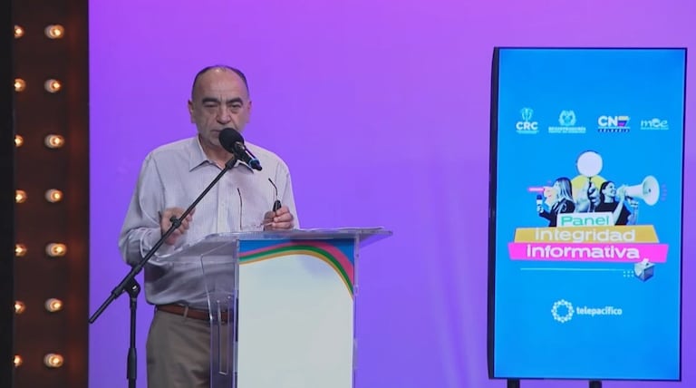 Sadi Contreras, comisionado de la Comisión de Regulación de Comunicaciones.