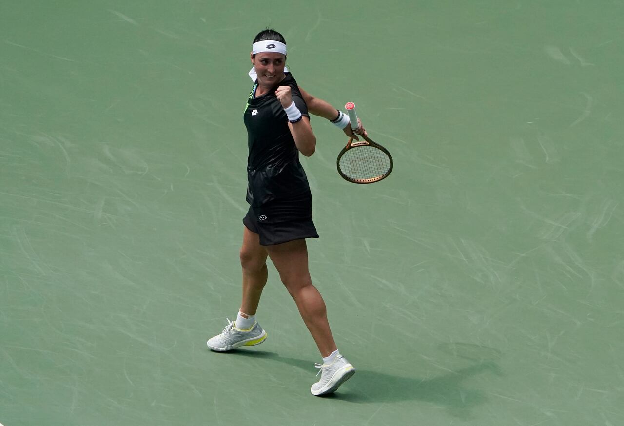 Ons Jabeur celebrando la victoria del partido sobre Camila Osorio en el US Open 2023