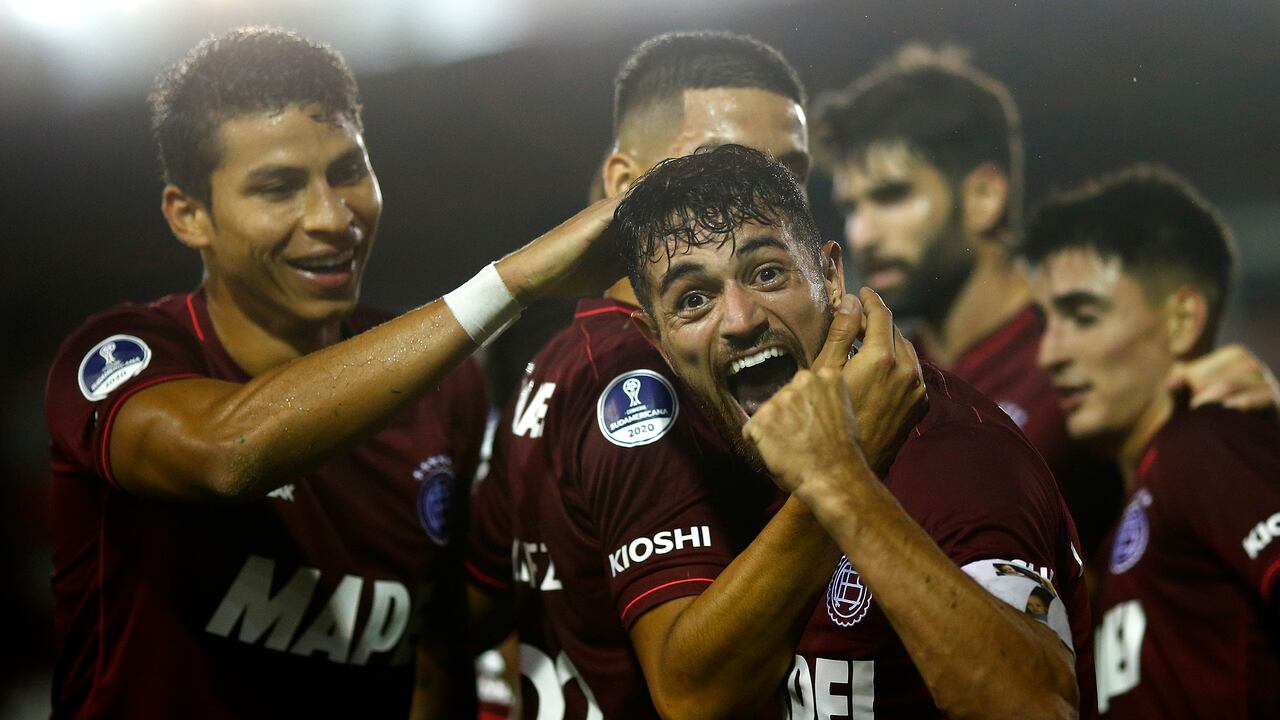 Lautaro Acosta, jugador de Lanús denunciado por violencia de género.