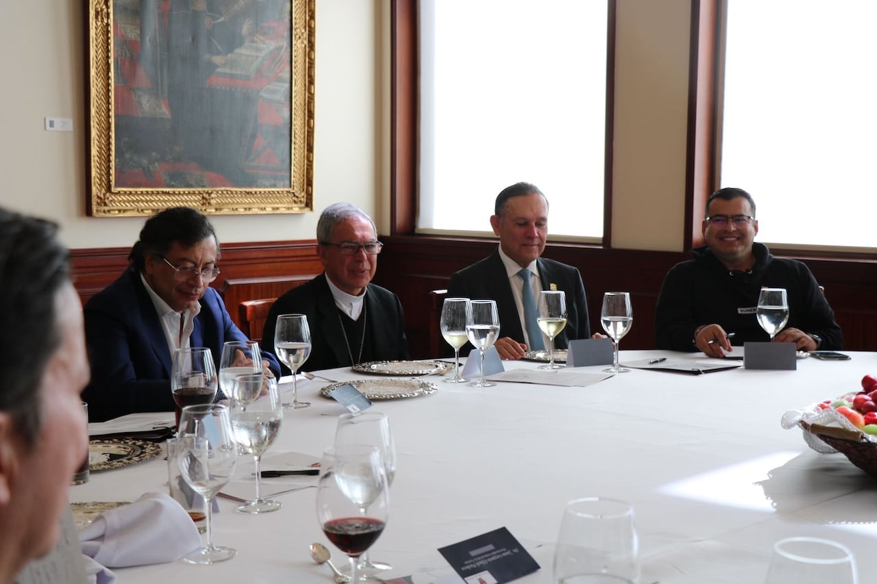 Monseñor Francisco Múnera, presidente de la Conferencia Episcopal, logró un encuentro inédito en medio de la crisis política.