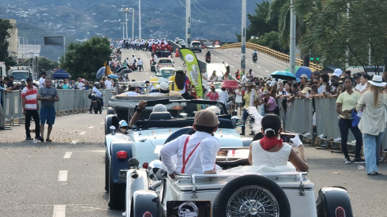 Desfile de Autos Clásicos y Antiguos 2025.