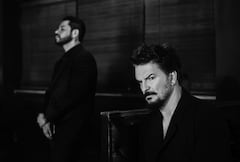 Eduin Caz, de Grupo Firme y Ricardo Arjona, interpretan Amor Factura.