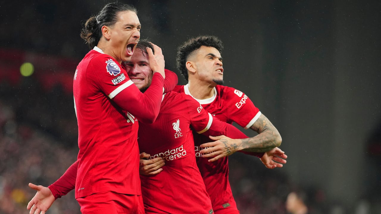 Luis Díaz y compañía con una misión conjunta: el liderato de la Premier League.