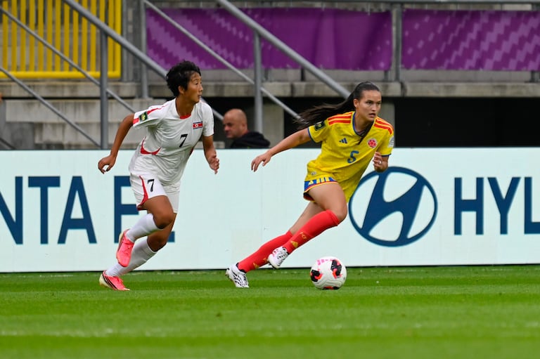Imagen del partido entre Colombia y Corea del Norte por la fase de grupos del Mundial Femenino Sub-20 de Polonia 2026.