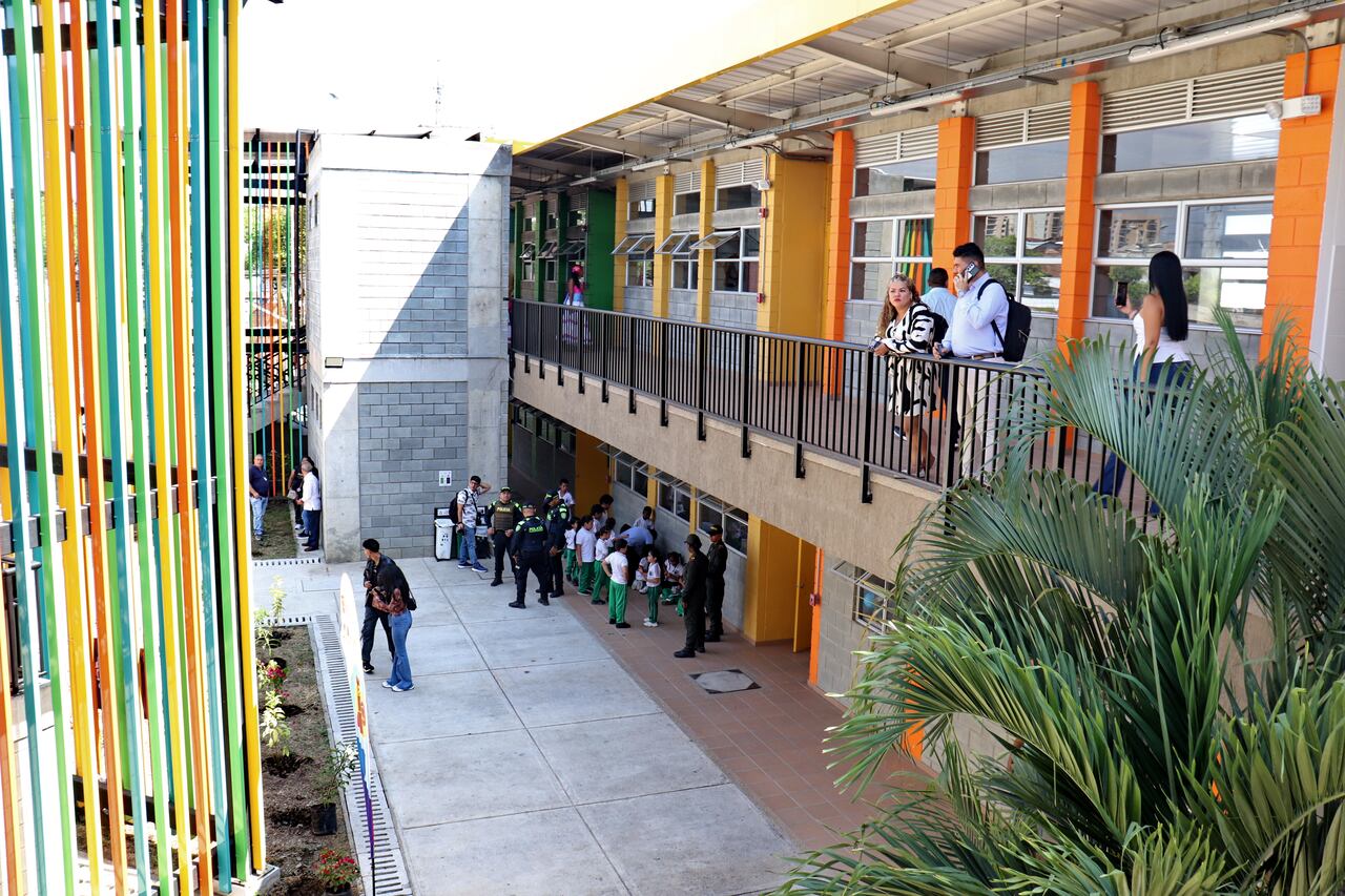 Remodelación de la sede Fernando de Aragón de la institución Educativa Evaristo García. Varios colegios públicos de Cali están en procesos de remodelación.